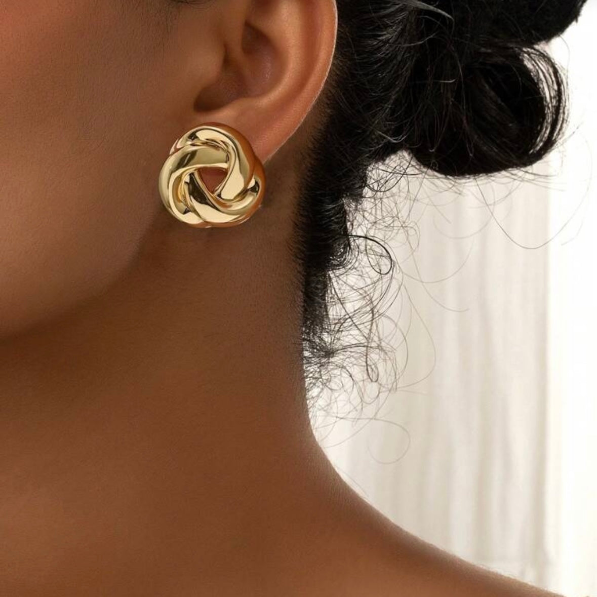 Golden Knot Earring