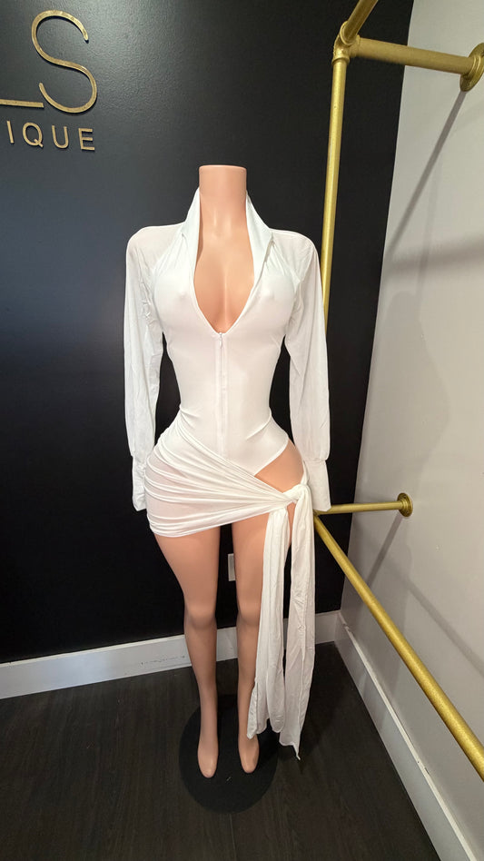 Le Blanc Skirt Set