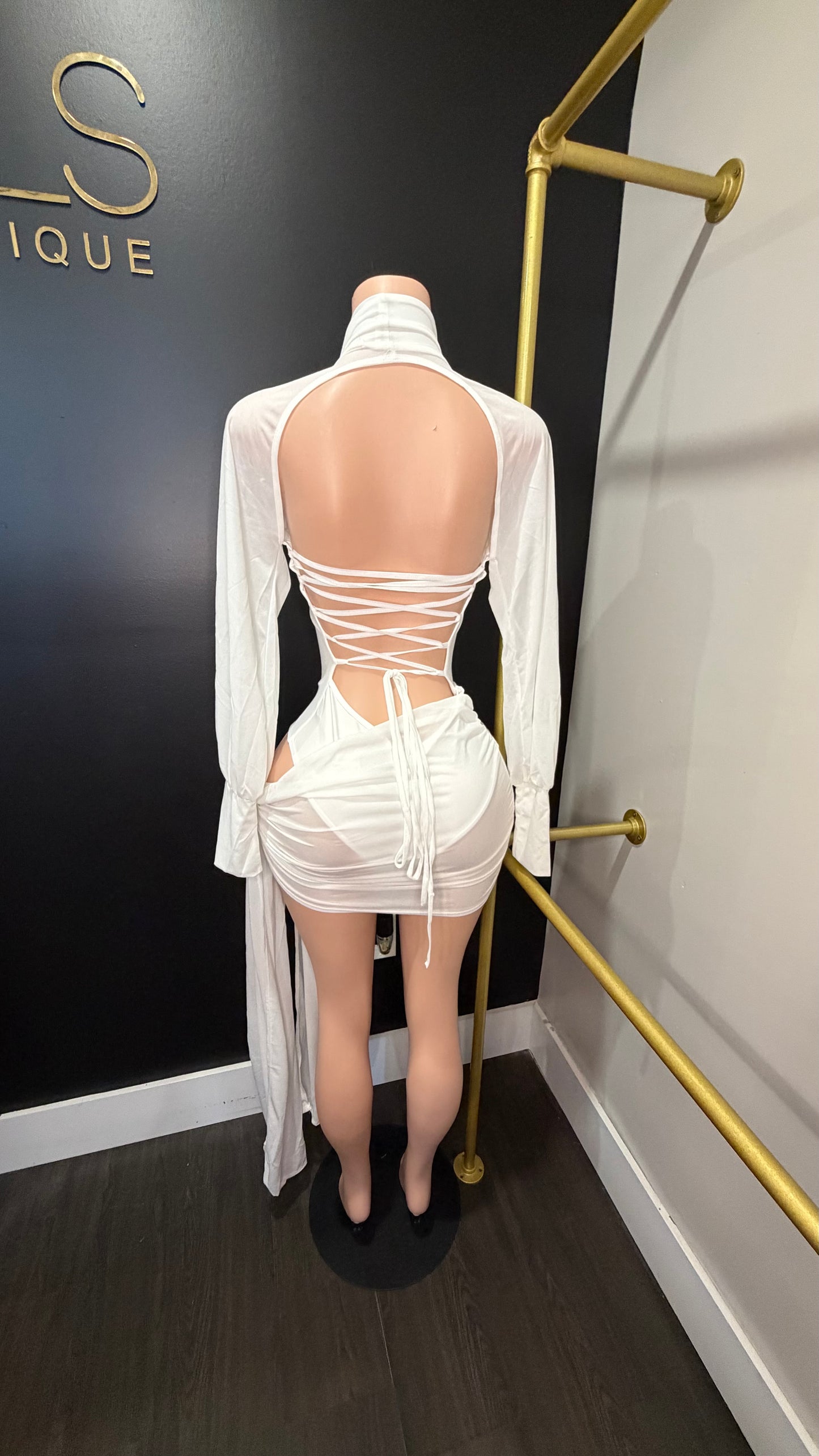 Le Blanc Skirt Set